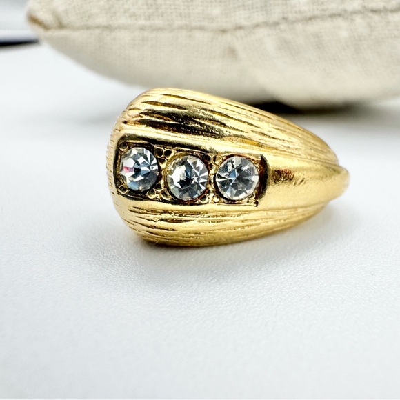 Sarah Coventry Vintage Gold Plated Hoops
With Rhinestones - Picture 8 of 9